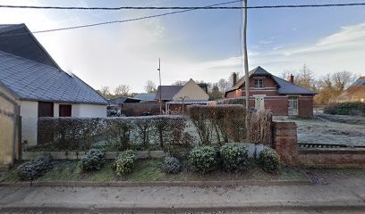 ECURIES DU LARRY, Centre Equestres à Heilly