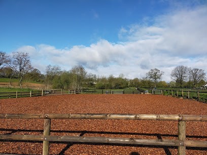 Haras De Camas, Pension pour Chevaux à Saint-Ouën-des-Toits