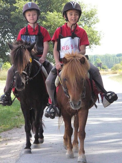 ECURIE DE LA GRANGE, Centre Equestres à Nibelle