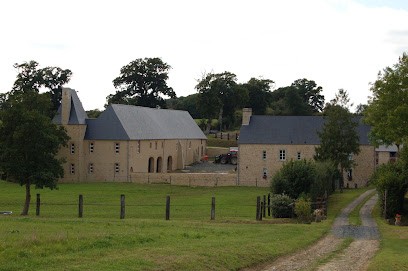 Stud De L'esques, Centre Equestres à Saint-Martin-de-Blagny