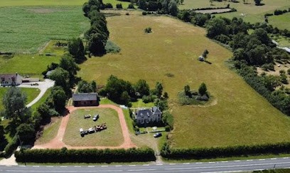 Ecurie Martine Billemont, Centre Equestres à Mardilly