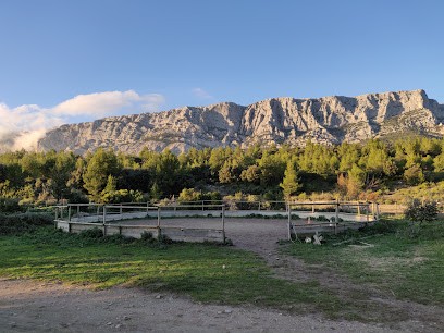 Clos Sainte Victoire, Centre Equestres à Saint-Antonin-sur-Bayon