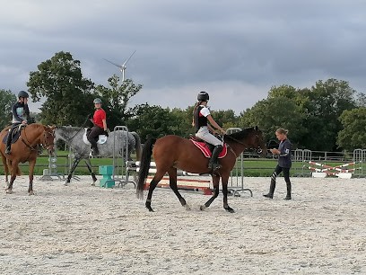 Equestrian Center Moyon, Centre Equestres à Moyon Villages