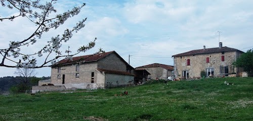 Les écuries de Lumeuil, Pension pour Chevaux à Brantôme en Périgord