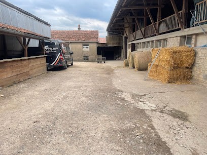 Team Refleh Vincent Helfer, Centre Equestres à Ibigny