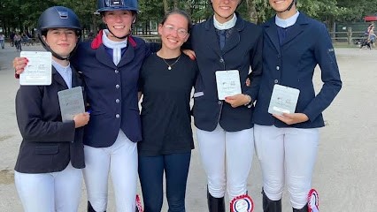 Les Ecuries Du Plessis Picard, Centre Equestres à Réau