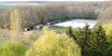 Écuries De La Huberdière Centre Équestre à Beaumont-Louestault
