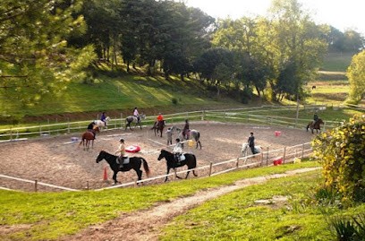 FERME EQUESTRE DE POMMAYRAC, Centre Equestres à Verzeille