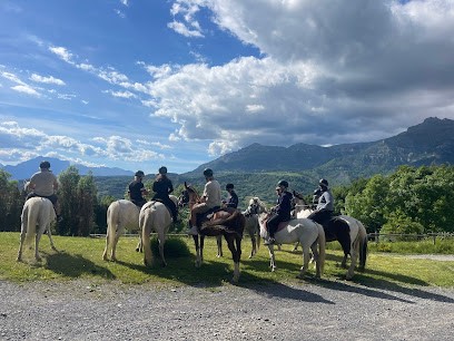LES ECURIES DES ECRINS, Centre Equestres à Saint-Léger-les-Mélèzes