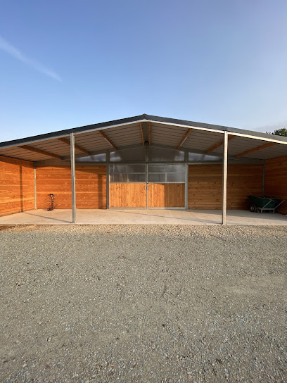 Écurie Nazar Centre Équestre à Camors