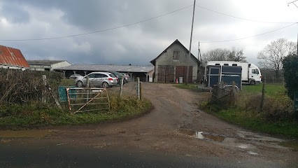 Duneveu Marc, Centre Equestres à Glanville