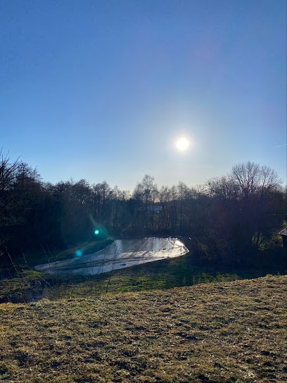 Equestrian Center Les Poneys De Charlotte, Centre Equestres à Saint-Germain-les-Vergnes