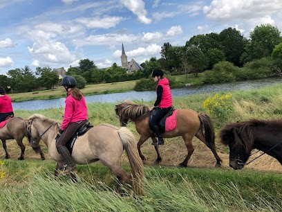 Ecuries D Air Pur, Centre Equestres à Soulaire-et-Bourg