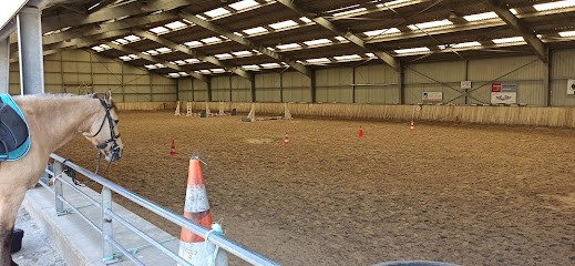 ECURIES DU CATEAU, Centre Equestres au Cateau-Cambrésis