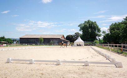 Domaine Equestre Du Rival Centre Équestre à Sardieu