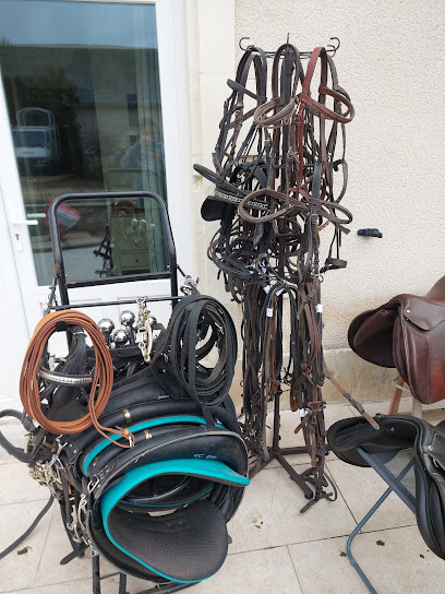La Bourrellerie Ambulante Magasin D'équitation à Sazilly