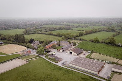 HARAS DE SEMILLY, Centre Equestres à Couvains