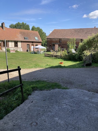 Écuries Des Prés Louvet, Centre Equestres à Cuigy-en-Bray