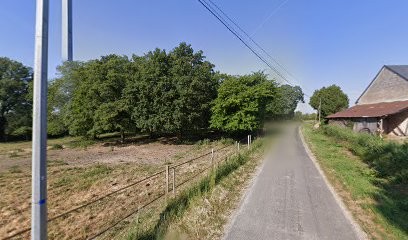 Écurie de propriétaires, Centre Equestres à Neuillé-Pont-Pierre