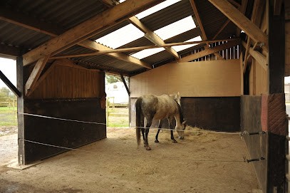 Écuries Le Buis Sud, Centre Equestres à La Chaize-Giraud