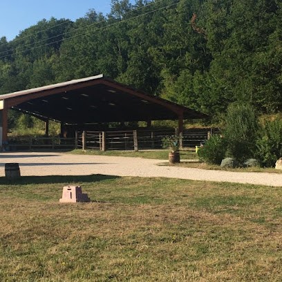 SARL DES ECURIES DE SAINT DAMIEN, Centre Equestres à La Sauvetat-de-Savères