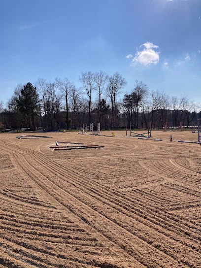 Equestrian Center Les 4 Vents, Centre Equestres à Montpon-Ménestérol