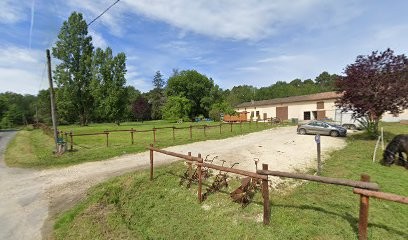 ECURIES DU RAFEU, Pension pour Chevaux à Échourgnac