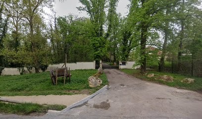 Les écuries De La Guiche, Centre Equestres au Coudray-Montceaux