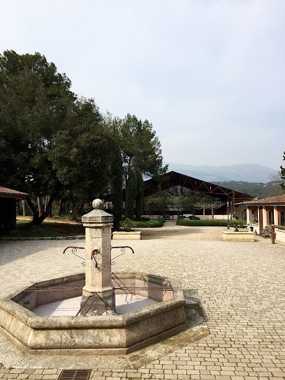 Ecuries Atarson, Centre Equestres à Roquefort-les-Pins