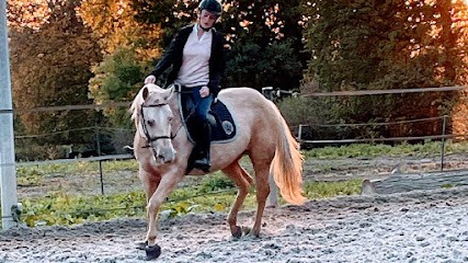 Ecurie Du Bois D'Harcourt, Ferme Du Tipi, Centre Equestres à Port-Jérôme-sur-Seine