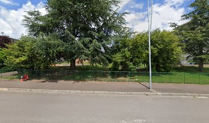 Childhood Home, Centre Equestres à Romilly-sur-Seine