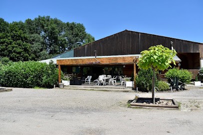 Écuries De Médagues, Centre Equestres à Culhat