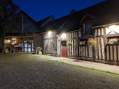 LA FERME DU CHEMIN, Centre Equestres à Madré