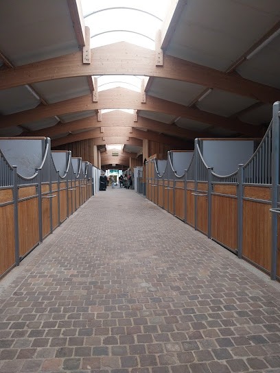 Haras De La Chesnaye, Centre Equestres à Tourgéville