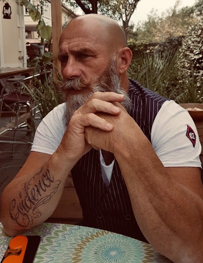 Écurie Laborde Thierry Écurie Prè-Entrainement,Repos,Soins Débourrage, Centre Equestres à Pontonx-sur-l'Adour