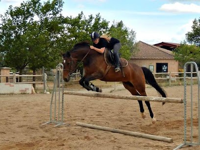 Equestrian Club Le Nagra, Centre Equestres à Trets
