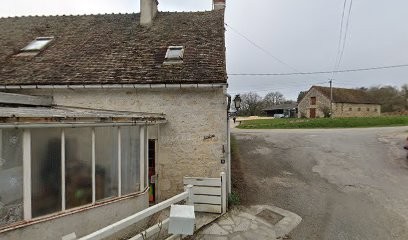 Liva Jean Charles, Centre Equestres à Douadic