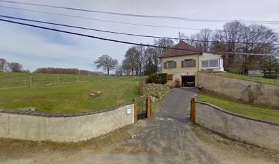 Stables Du Grimplet, Centre Equestres à Vandrimare