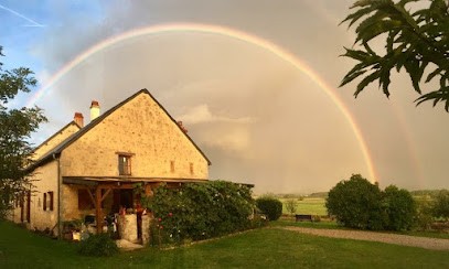 Domaine De Courcelles (Ferme Équestre), Centre Equestres à Saint-Hilaire-en-Morvan