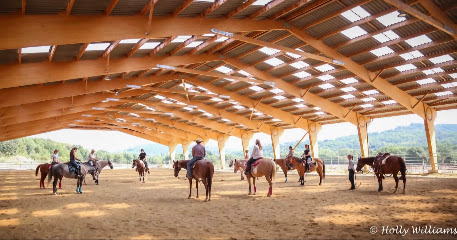 Vano Stables, Centre Équestre à Goudargues