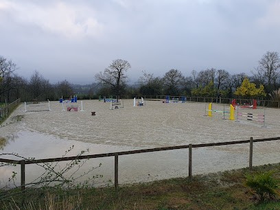 Elevage du val d'Arz, Pension pour Chevaux au Cours