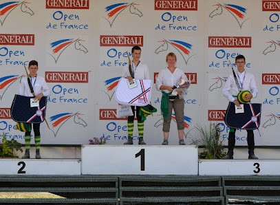 Pony Club Stables De Jouy, Centre Equestres à Jouy-le-Châtel