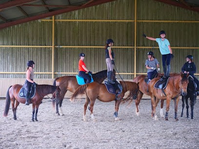 Les Écuries De Roquebère, Centre Equestres à Condom