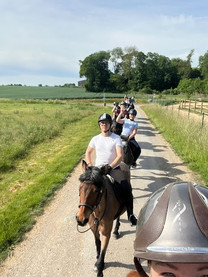 Ecurie Siauve-Loubaud, Centre Equestres à Dury