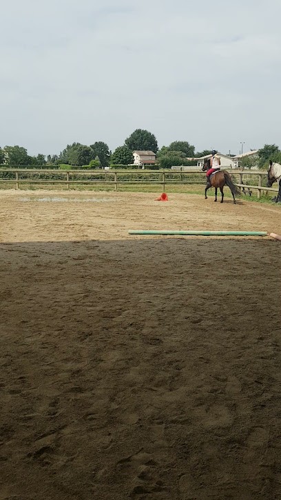 CENTRE EQUESTRE DE VILLEMADE, Centre Equestres à Villemade