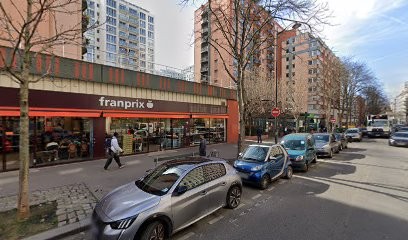 Saada Silvera Leslie, Centre Equestres à Paris 19