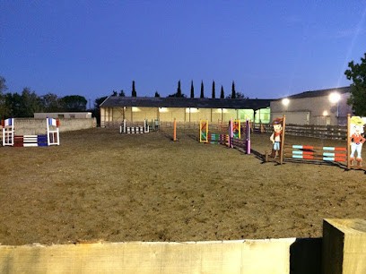 Complex Equestre De La Carriere D Or, Centre Equestres à Surgères