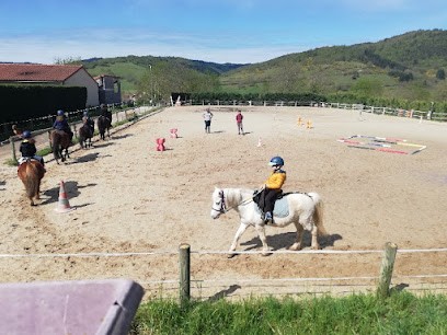 Le Pied A L Etrier, Centre Equestres à Saint-Ilpize