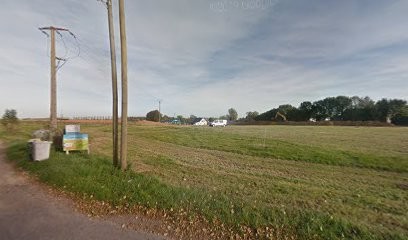 LES ECURIES DES GRIVES, Centre Equestres à La Remuée