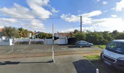 Merville Christine Annie, Centre Equestres à La Rochelle